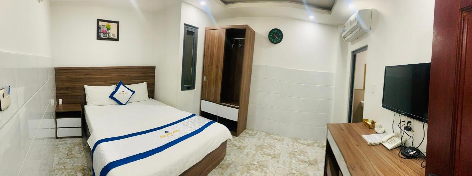 Hotel Tran Long Ho Chi Minh City Exterior photo