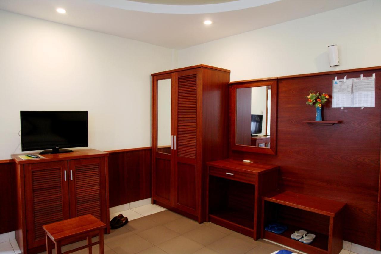 Hotel Tran Long Ho Chi Minh City Exterior photo